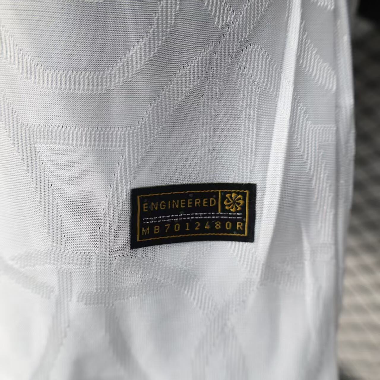 Paris Special Edition 2025 (White ) - Player version
