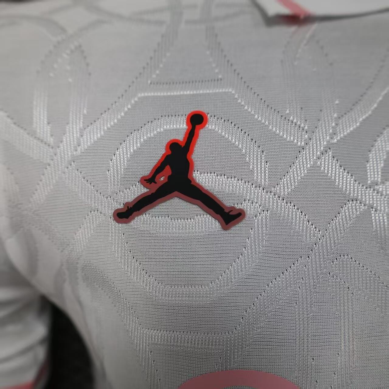 Paris Special Edition 2025 (White ) - Player version